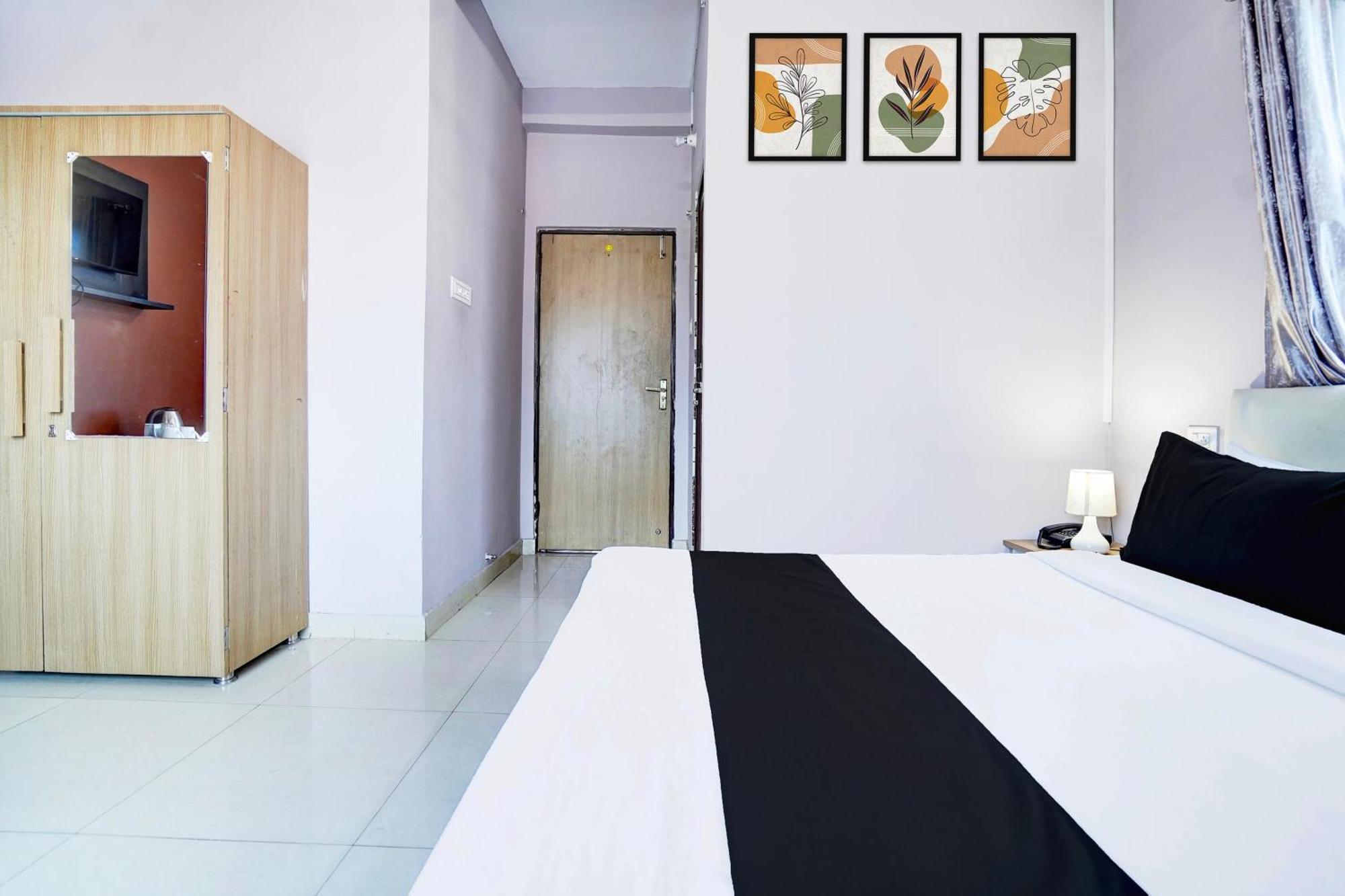 Super Hotel O Blw Kakarmatta Near Banaras Junction Варанаси Экстерьер фото
